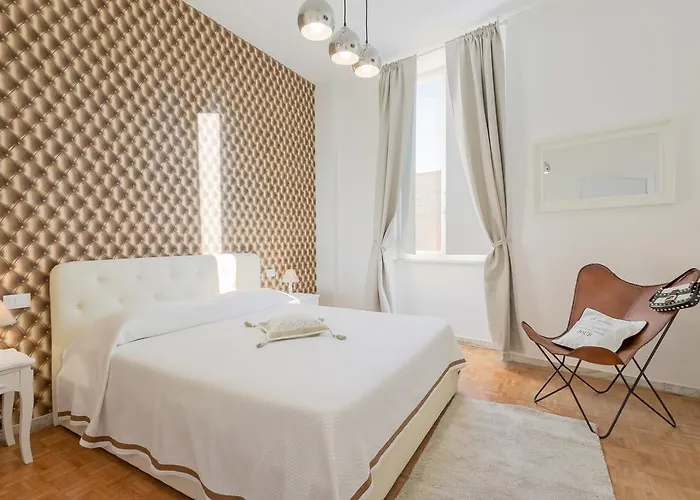Townhouse By The Spanish Steps *