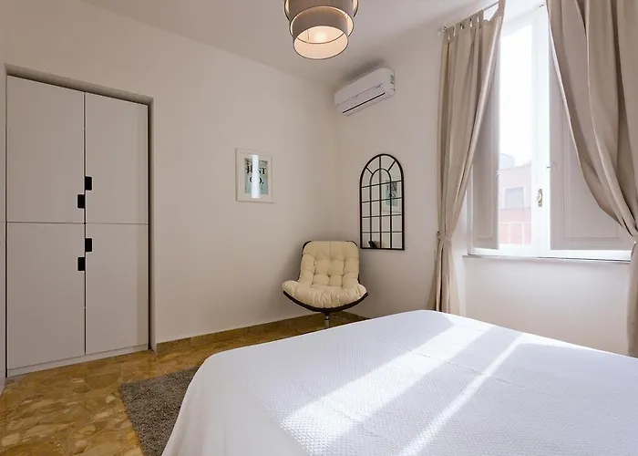 Townhouse By The Spanish Steps Daire *